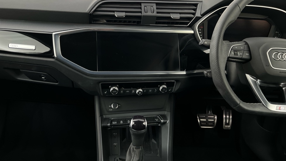 Used Audi Q3 2024 for sale - 76154679: Photo 13