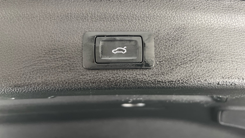 Used Audi Q3 2024 for sale - 76154679: Photo 41