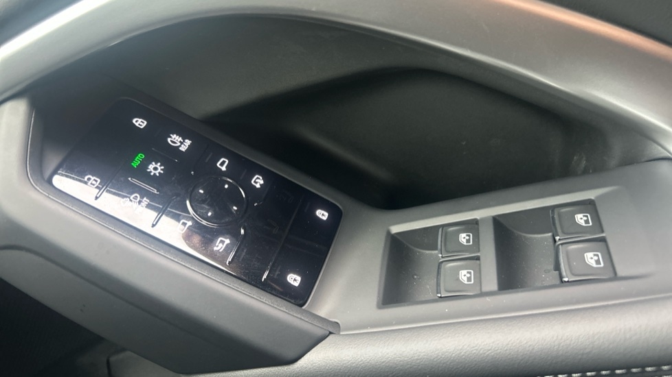 Used Audi Q5 2025 for sale - 76415122: Photo 28