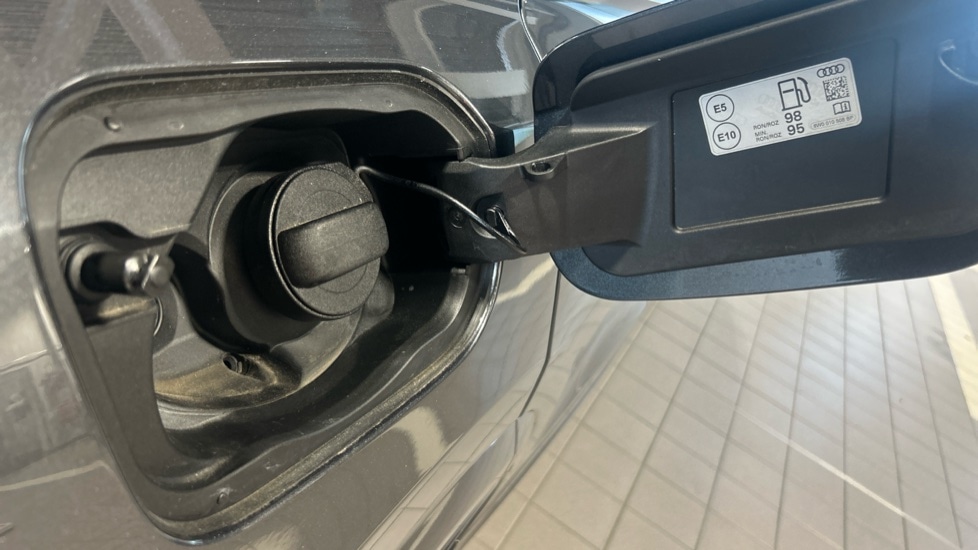 Used Audi RS Q8 2025 for sale - 76873672: Photo 22