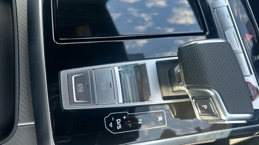 Used Audi RS Q8 2025 for sale - 76873672: Photo 27