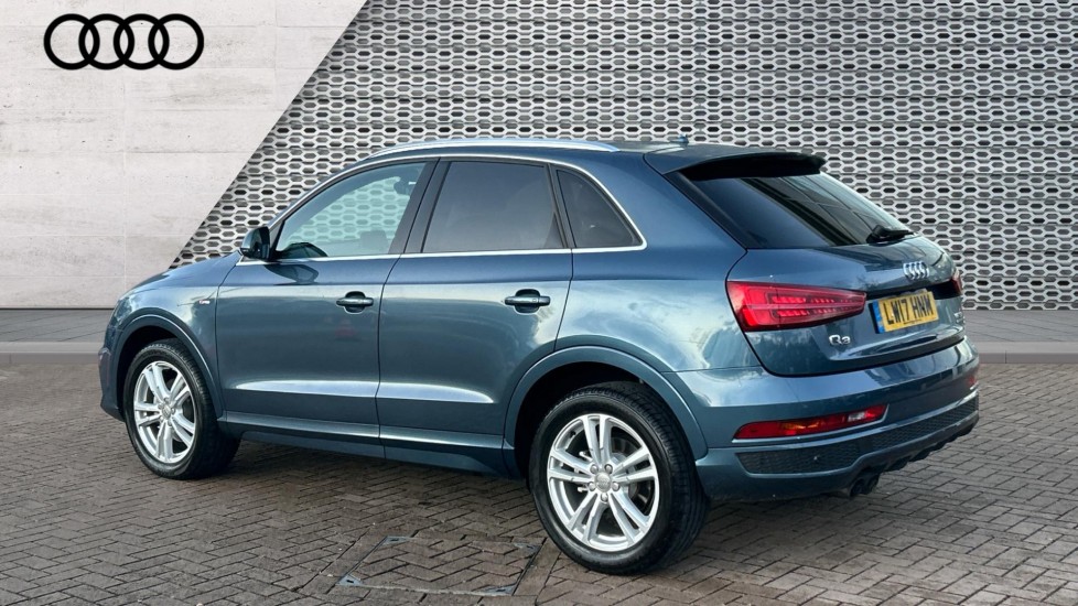 Used Audi Q3 2017 for sale - 76921645: Photo 3