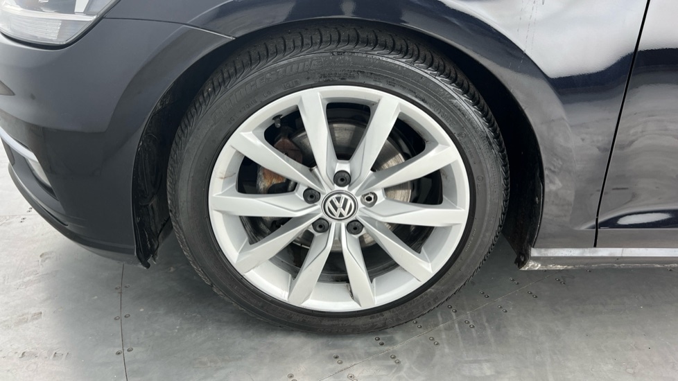 Used Volkswagen Golf 2017 for sale - 76709609: Photo 17
