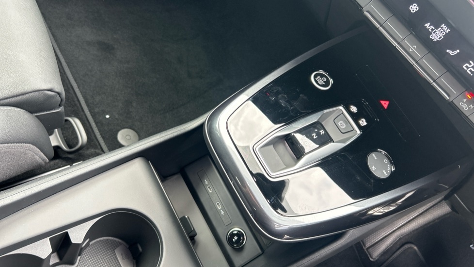 Used Audi Q4 e-tron 2025 for sale - 76519328: Photo 27