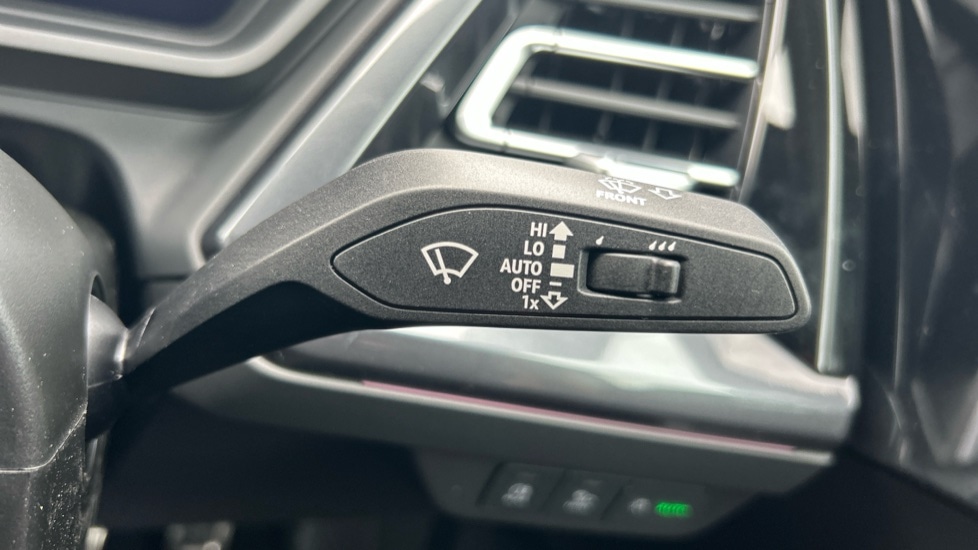 Used Audi Q4 e-tron 2025 for sale - 76519328: Photo 30