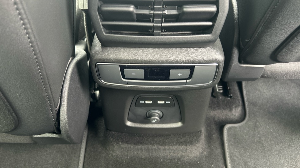 Used Audi Q4 e-tron 2025 for sale - 76519328: Photo 37