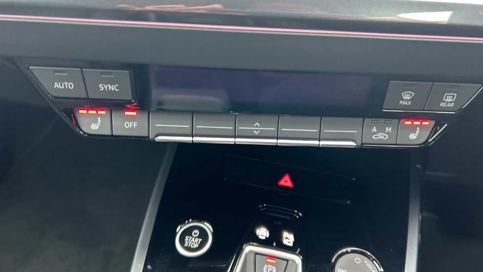 Used Audi Q4 e-tron 2025 for sale - 76519328: Photo 39