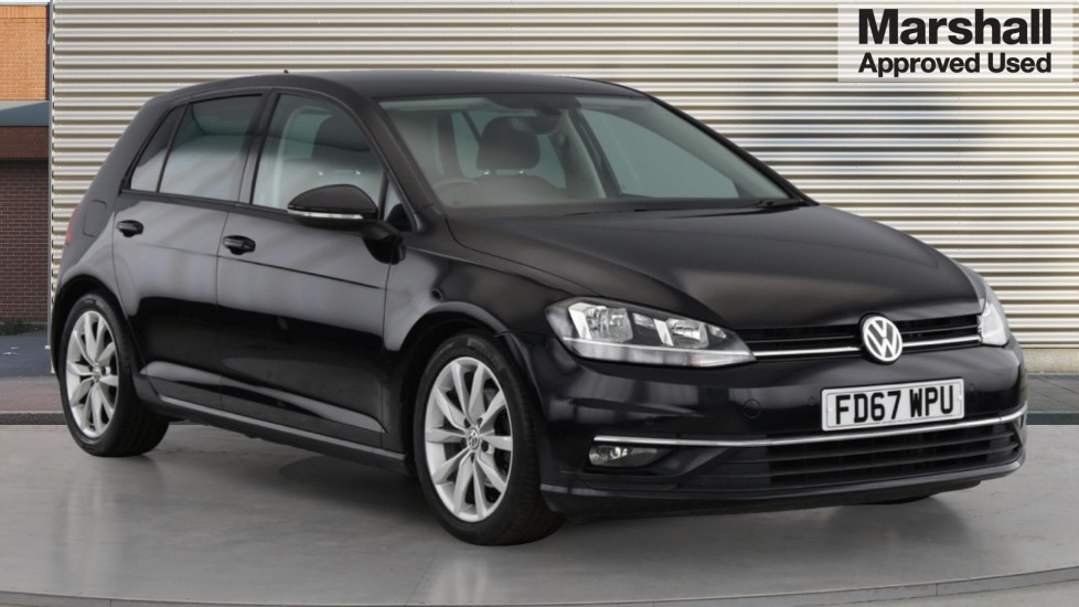 Used Volkswagen Golf 2017 for sale - 76523519: Photo 1