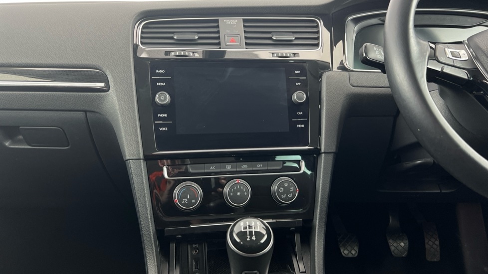 Used Volkswagen Golf 2017 for sale - 76523519: Photo 12