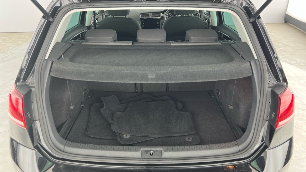 Used Volkswagen Golf 2017 for sale - 76523519: Photo 15