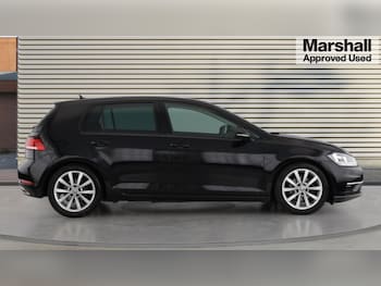 Used Volkswagen Golf 2017 for sale - 76523519: Photo