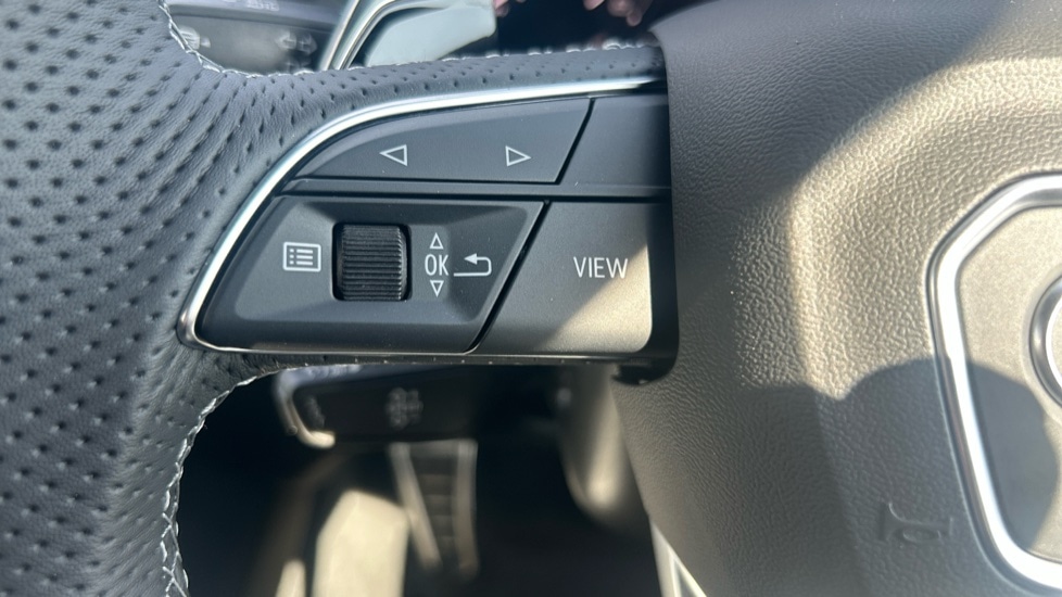 Used Audi RS Q8 2025 for sale - 76942969: Photo 23