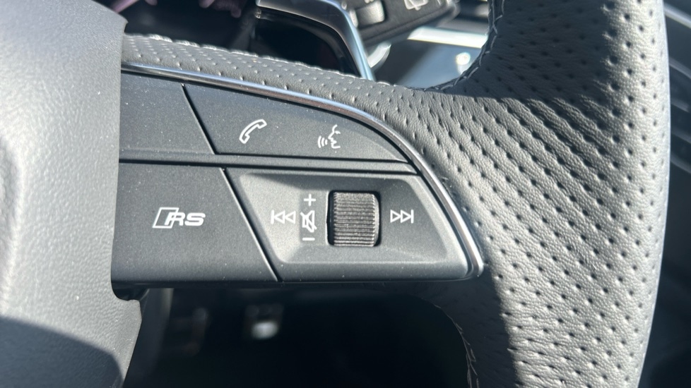 Used Audi RS Q8 2025 for sale - 76942969: Photo 24