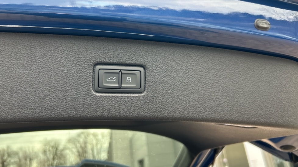 Used Audi Q7 2025 for sale - 76099968: Photo 41