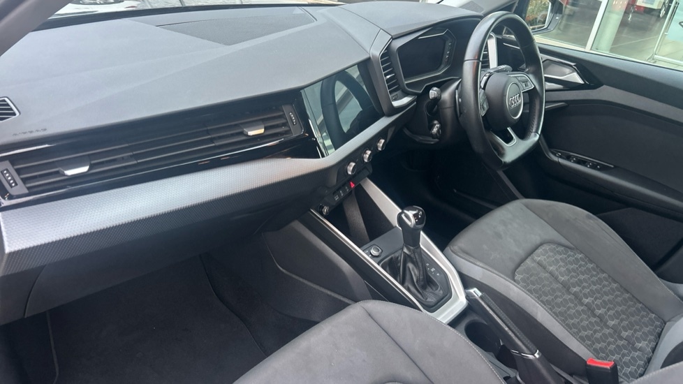 Used Audi A1 2021 for sale - 76796540: Photo 2