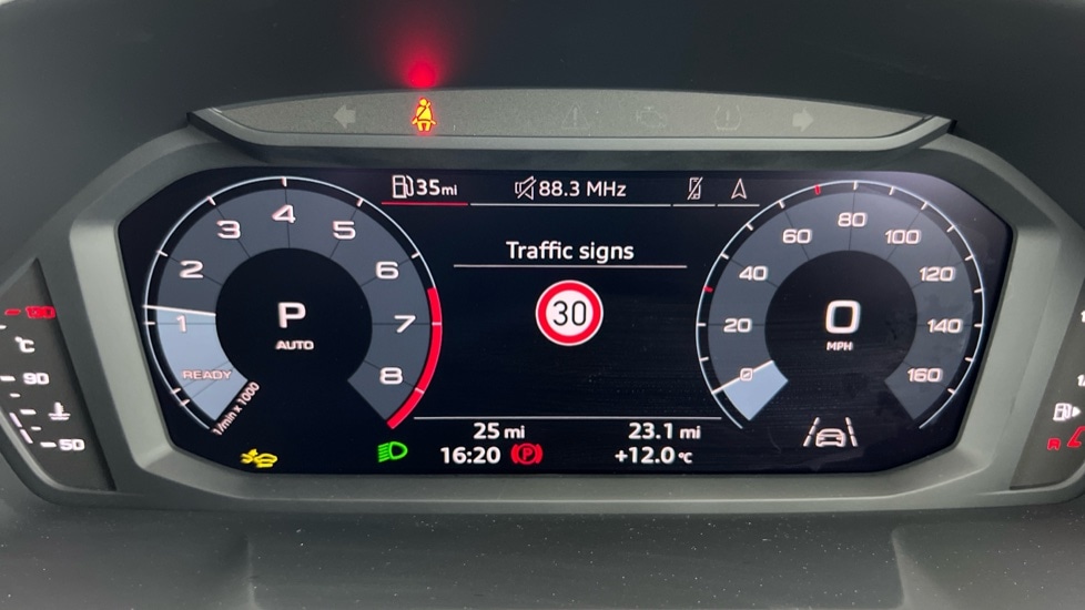 Used Audi Q3 2025 for sale - 76937543: Photo 14