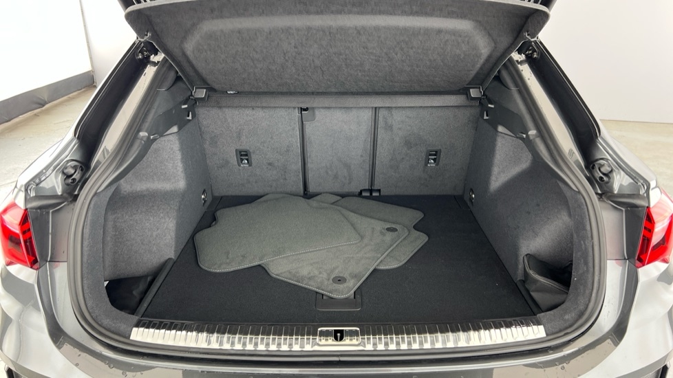 Used Audi Q3 2025 for sale - 76937543: Photo 18