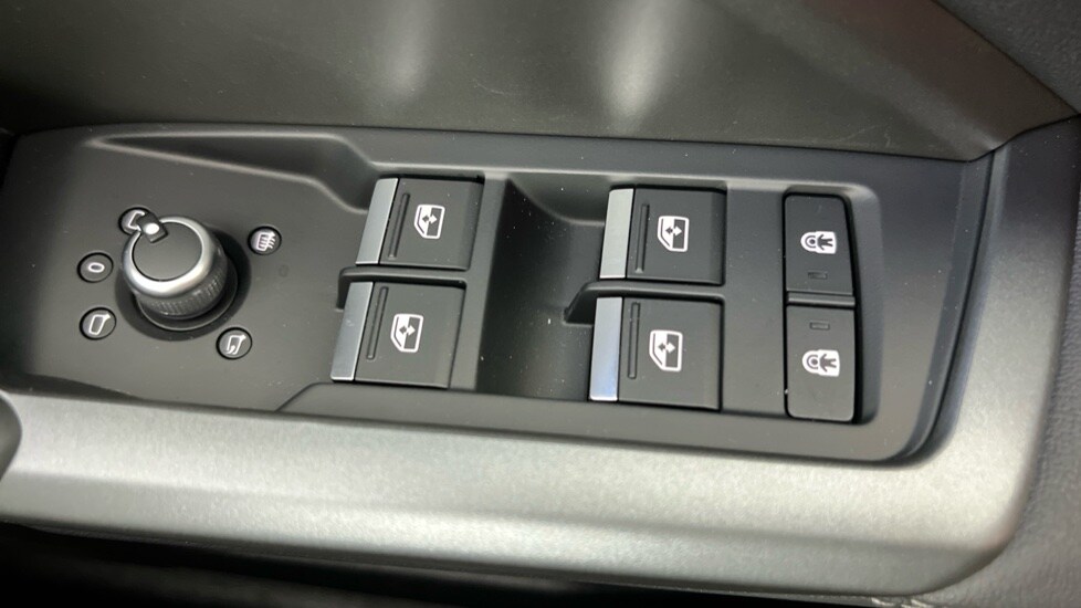 Used Audi Q3 2025 for sale - 76937543: Photo 41