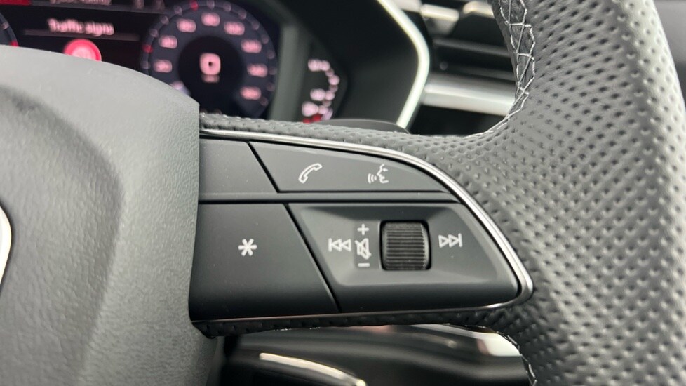 Used Audi Q3 2025 for sale - 76937543: Photo 42