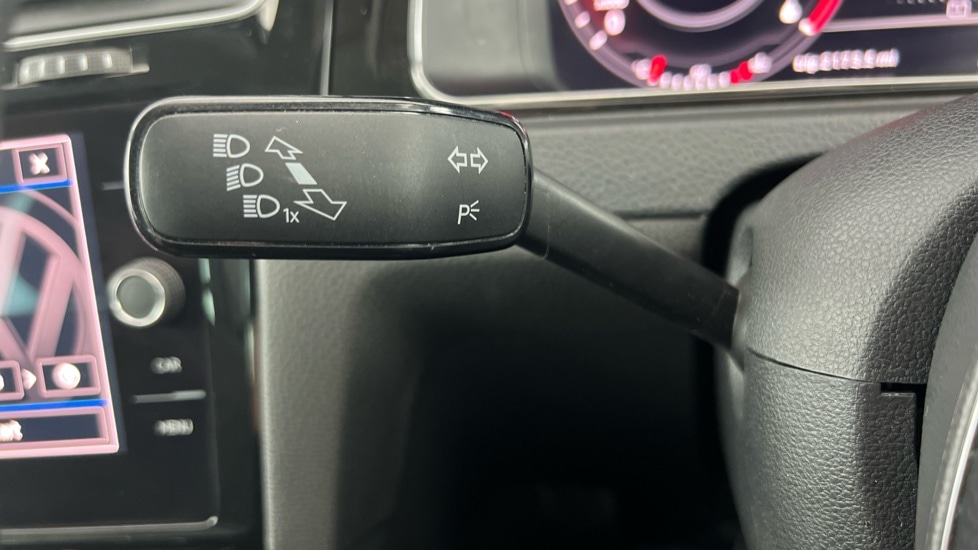 Used Volkswagen Golf 2017 for sale - 76635775: Photo 25