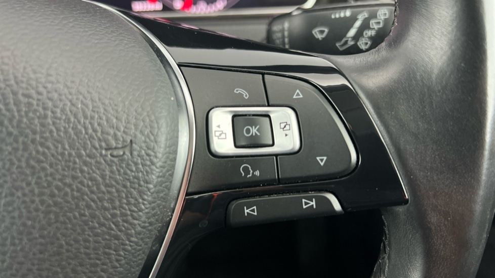 Used Volkswagen Golf 2017 for sale - 76635775: Photo 32