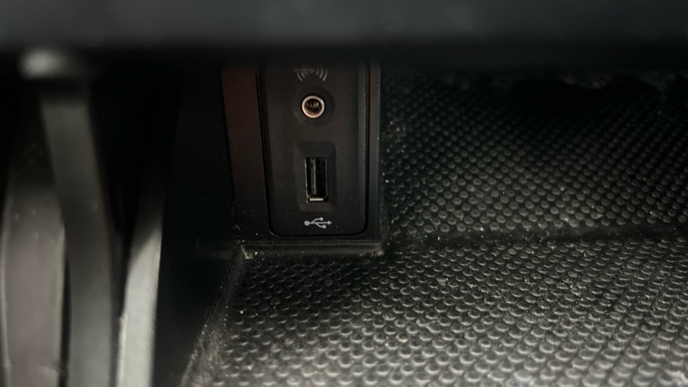 Used Volkswagen Golf 2017 for sale - 76635775: Photo 40