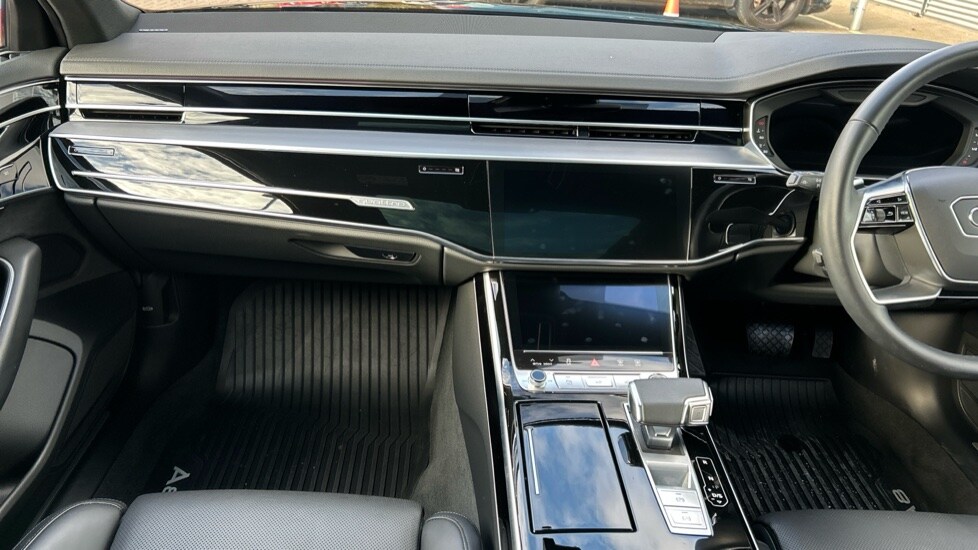 Used Audi A8 2023 for sale - 76709421: Photo 13