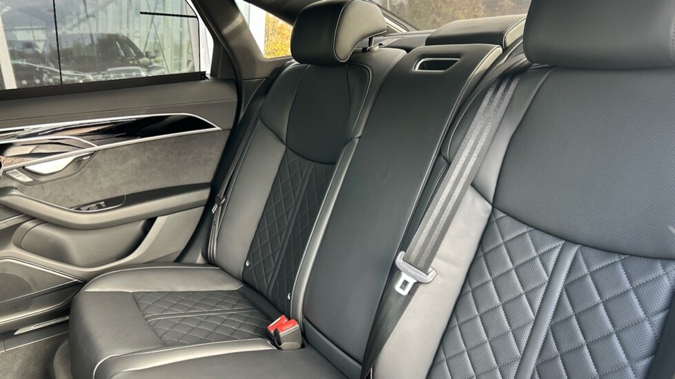 Used Audi A8 2023 for sale - 76709421: Photo 15