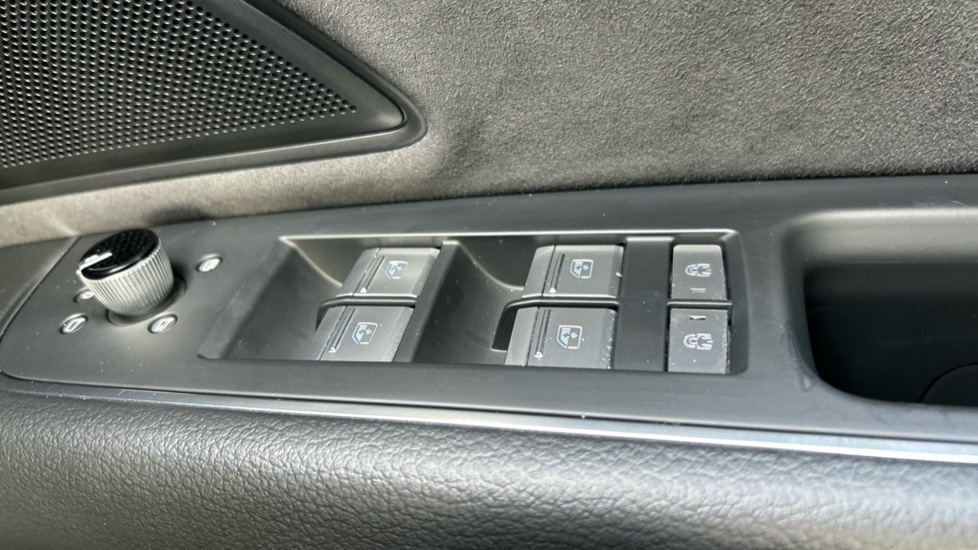 Used Audi A8 2023 for sale - 76709421: Photo 28