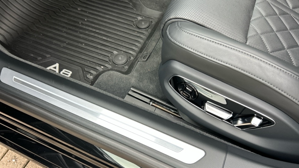 Used Audi A8 2023 for sale - 76709421: Photo 41