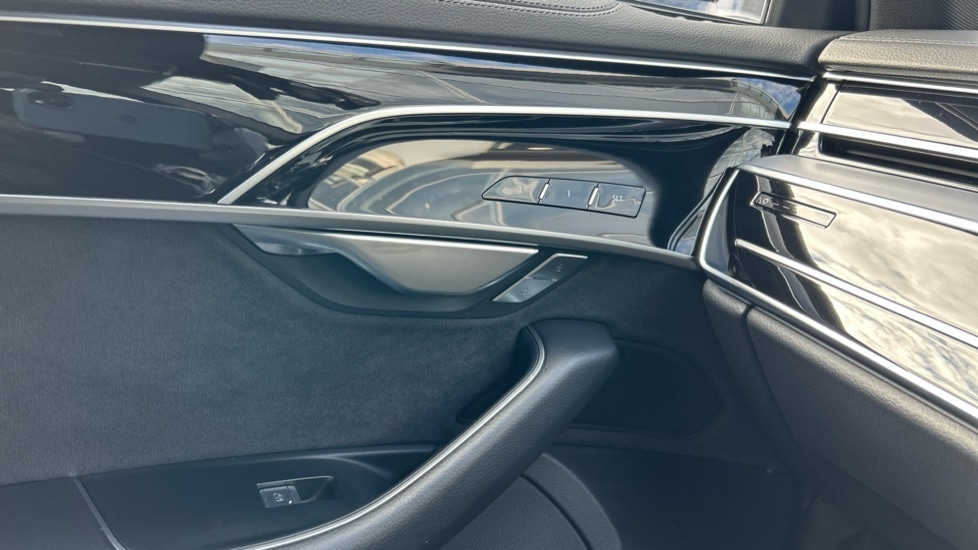 Used Audi A8 2023 for sale - 76709421: Photo 53