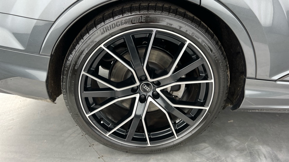 Used Audi Q7 2024 for sale - 76927982: Photo 23