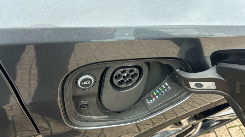 Used Audi e-tron GT 2022 for sale - 77010296: Photo 43