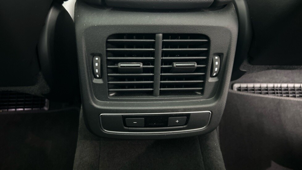 Used Audi e-tron GT 2022 for sale - 77010296: Photo 44