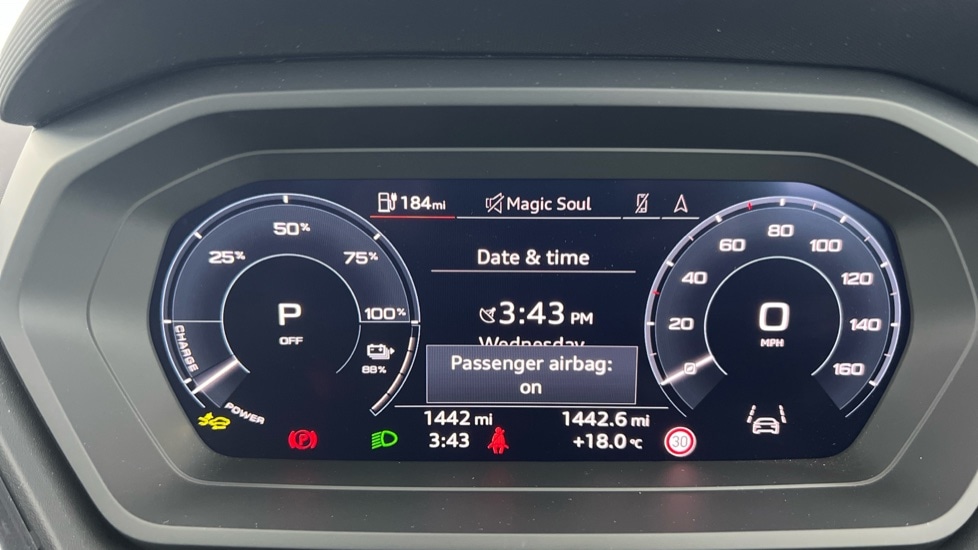 Used Audi Q4 e-tron 2025 for sale - 76552551: Photo 14