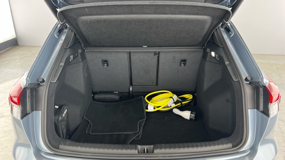 Used Audi Q4 e-tron 2025 for sale - 76552551: Photo 18