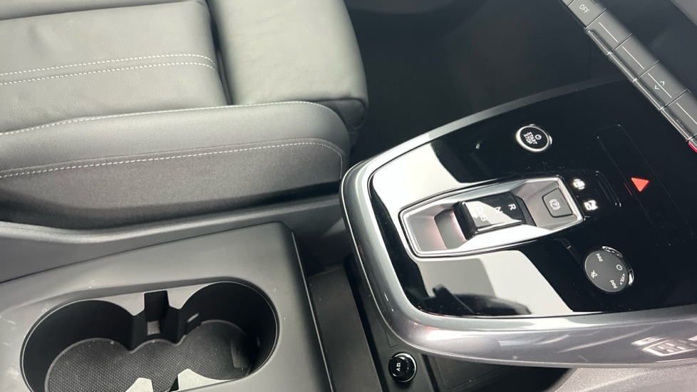 Used Audi Q4 e-tron 2025 for sale - 76552551: Photo 30