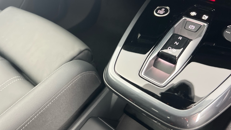 Used Audi Q4 e-tron 2025 for sale - 76552551: Photo 35