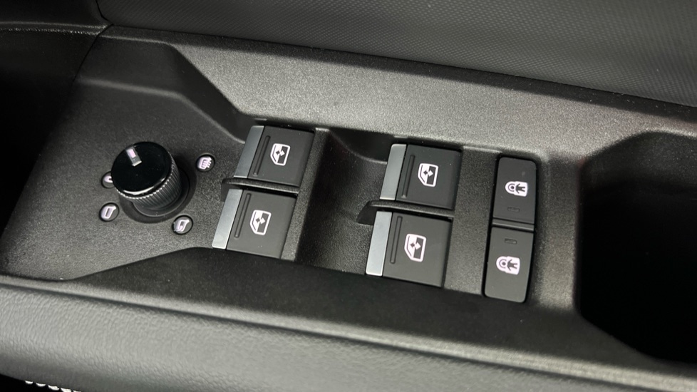 Used Audi Q4 e-tron 2025 for sale - 76552551: Photo 41