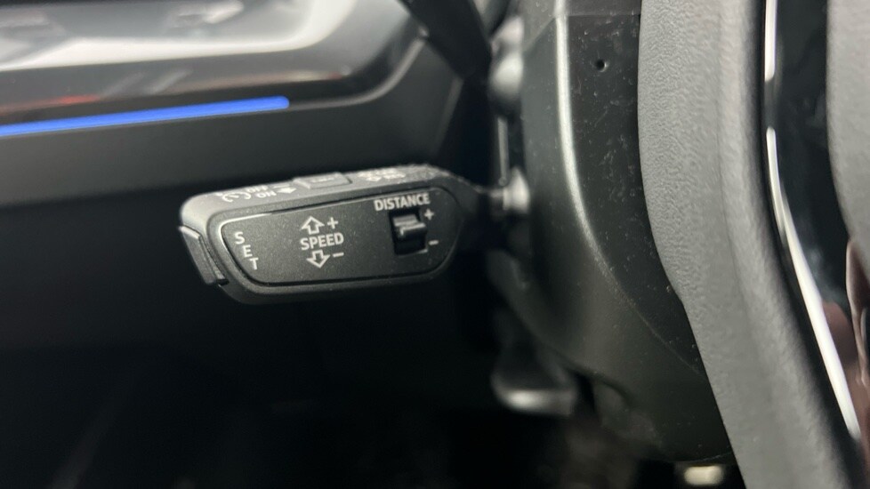 Used Audi Q4 e-tron 2025 for sale - 76552551: Photo 47