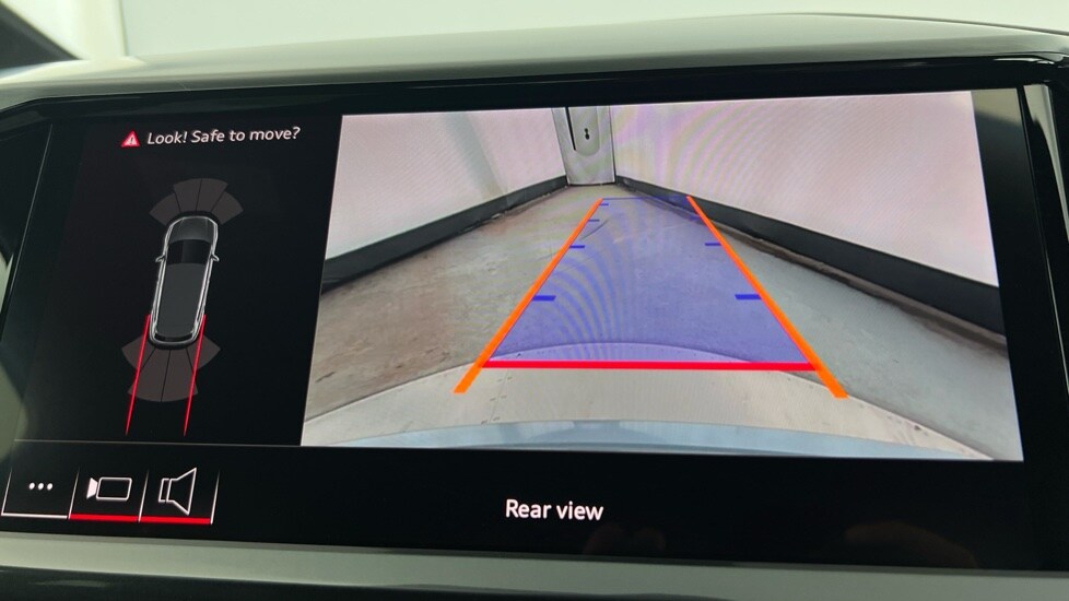 Used Audi Q4 e-tron 2025 for sale - 76552551: Photo 50