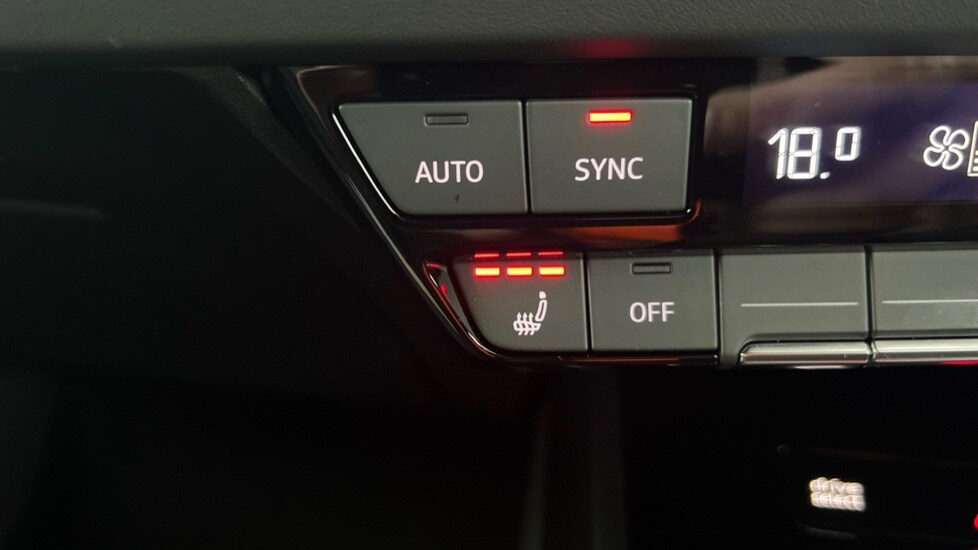 Used Audi Q4 e-tron 2025 for sale - 76552551: Photo 52