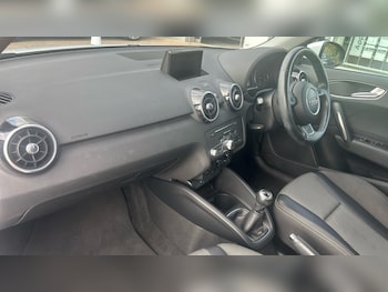 Used Audi A1 2017 for sale - 76161415: Photo 2