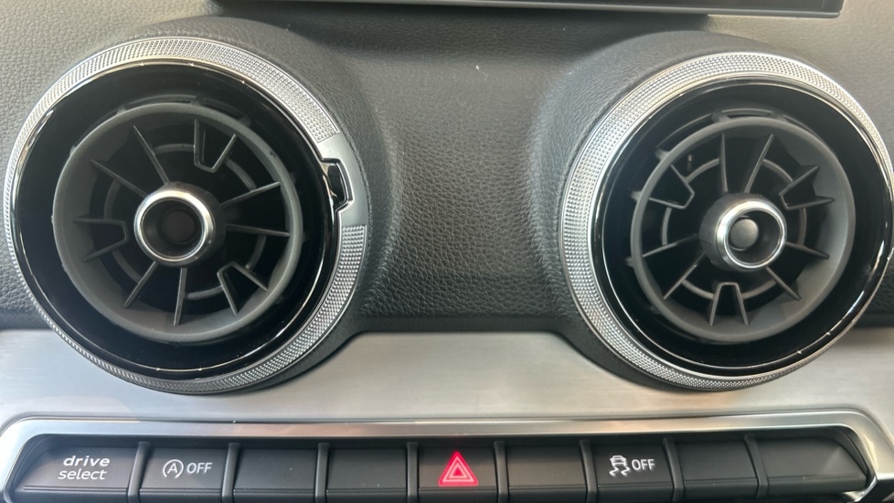 Used Audi Q2 2025 for sale - 76415296: Photo 16