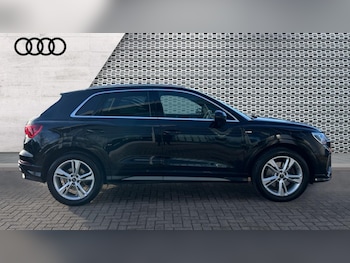 Used Audi Q3 2021 for sale - 76921662: Photo