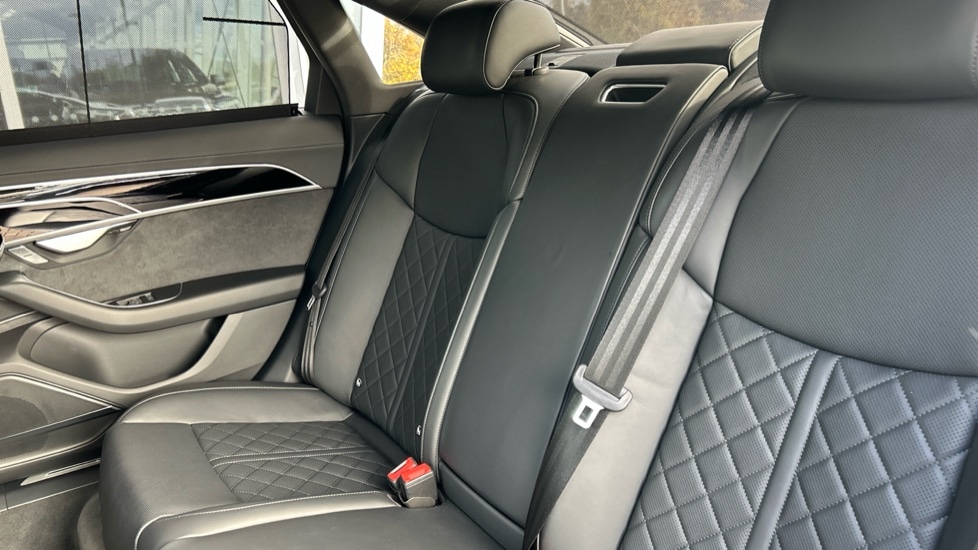 Used Audi A8 2023 for sale - 76749895: Photo 15