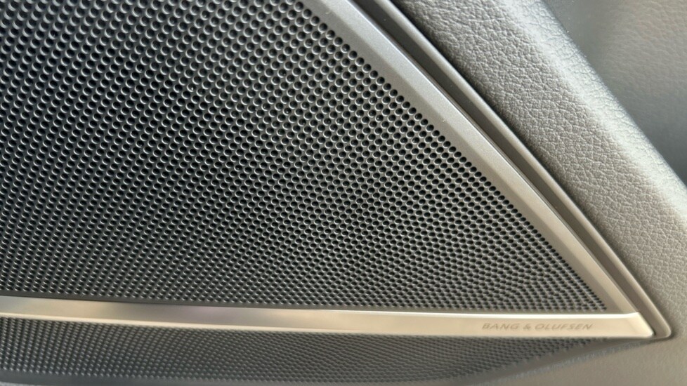 Used Audi A8 2023 for sale - 76749895: Photo 45