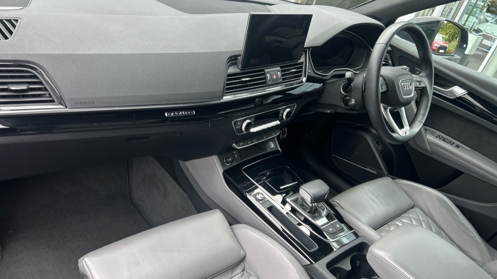 Used Audi Q5 2023 for sale - 76528933: Photo 2