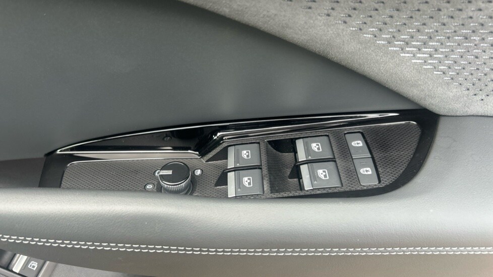 Used Audi Q3 2025 for sale - 76507577: Photo 28