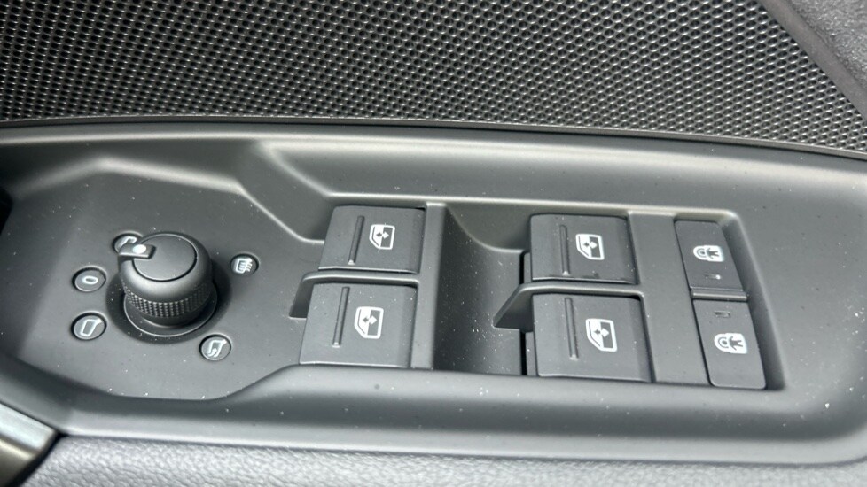 Used Audi RS3 2025 for sale - 76415266: Photo 28